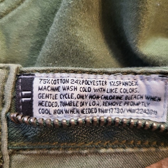 Flip Side Juniors 11 Reversible Skinny Jeans Green/ Woodland Camo Stretch - Picture 13 of 13